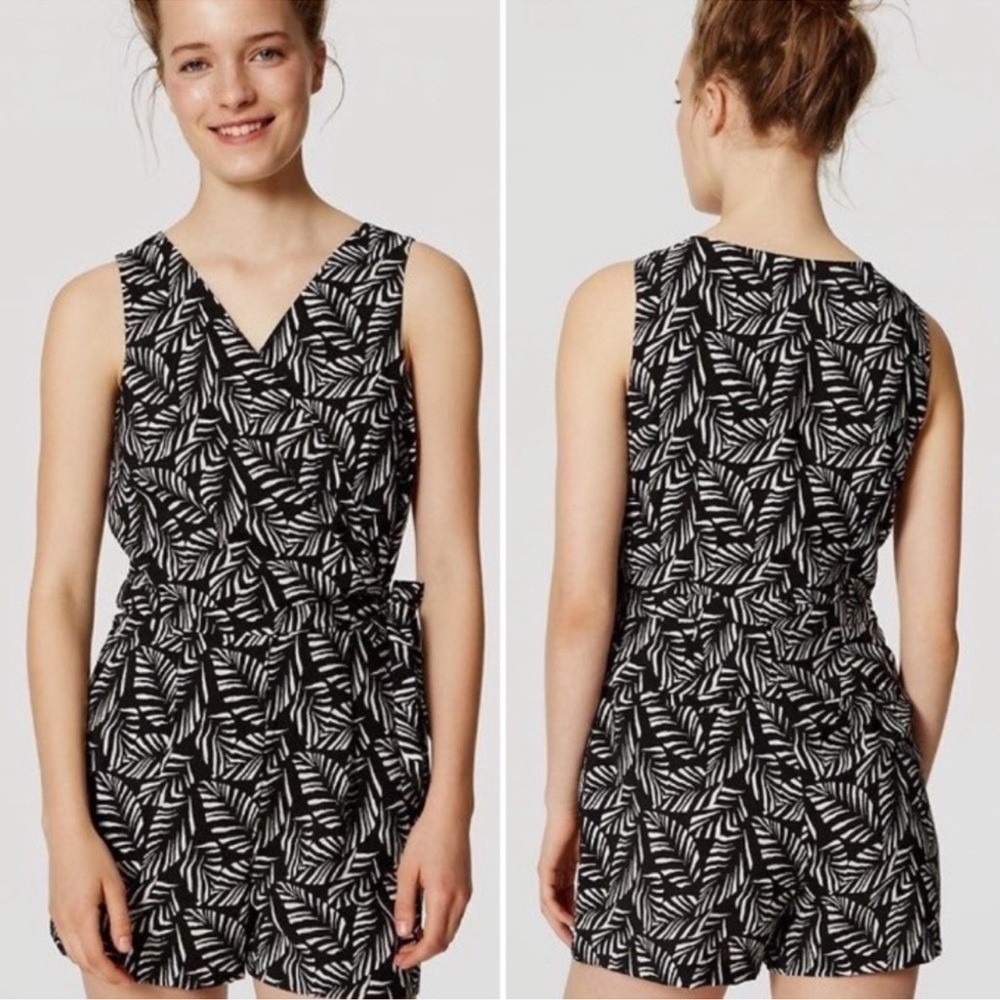 Ann Taylor LOFT Romper Womens 6 Black White Palm Leaf Print Linen Blend Wrap Tie